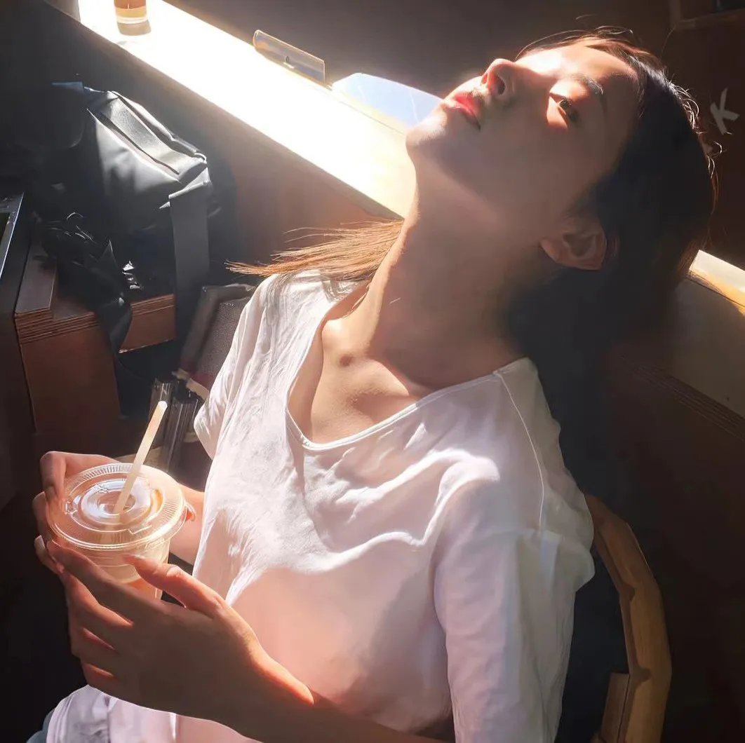 另一个女人